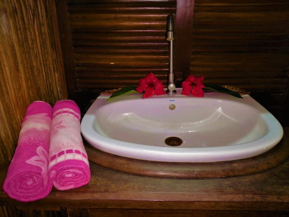 Chambres D'Hotes Villa Les Orchidees Chez Ago Ile Sainte-Marie Ngoại thất bức ảnh